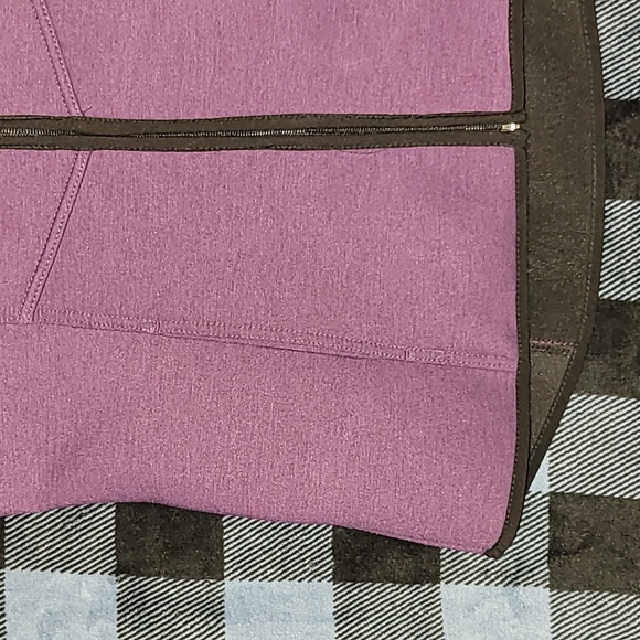 GERRY. Full-zip Poly-blend Hooded Vest. Like-new. Women's size medium. - Picture 5 of 13